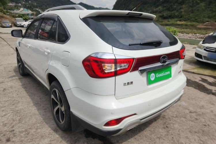 Used BYD S7 2015 2.0T Upgraded Automatic Luxury Version
