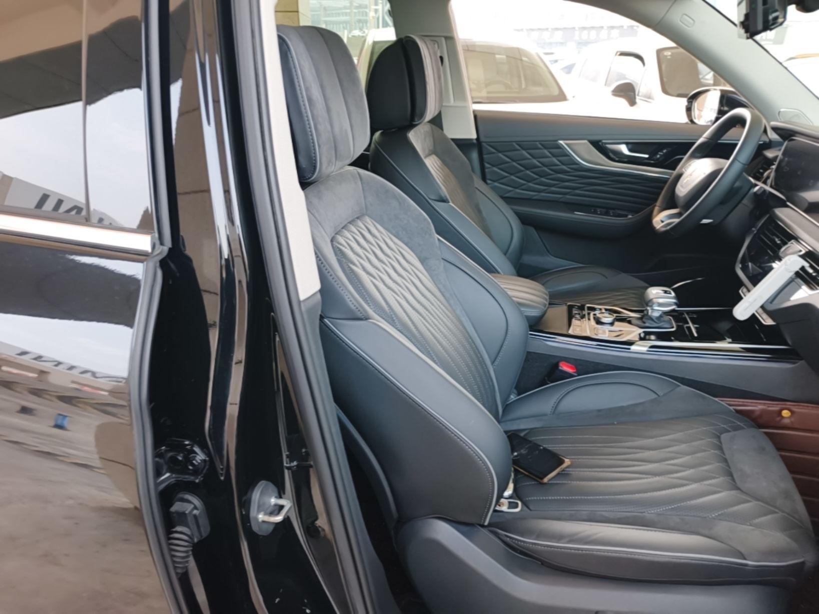 Hongqi HS5 2022 Revised Version 2.0T Smart Connect Flagship Edition — снимка 19
