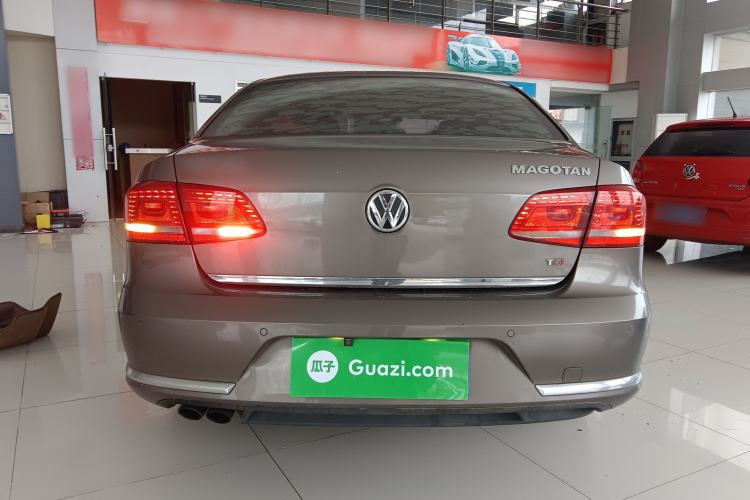 Used Volkswagen Magotan 2013 1.8TSI Luxury Model Rear