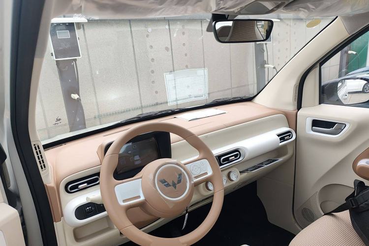 Used Wuling Hongguang MINIEV 2024 3rd Generation 215km Youth Edition