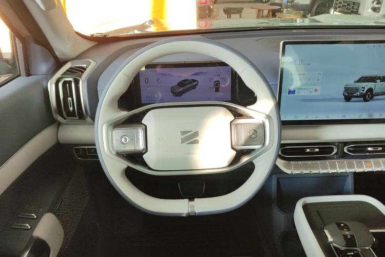 Used Dongfeng Zhengzhou Nissan Z9 GE PHEV 2025 135KM All-Wheel Drive Deluxe Edition