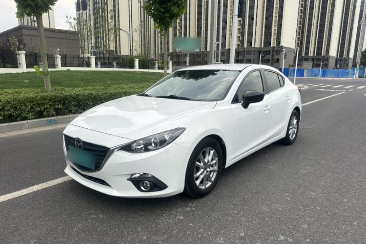 Used Mazda 3 Axela 2014 Sedan 1.5L Manual Comfort Model