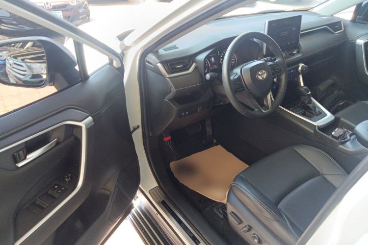 Used Toyota Wildlander 2021 2.0L CVT 4x4 Luxury Edition
