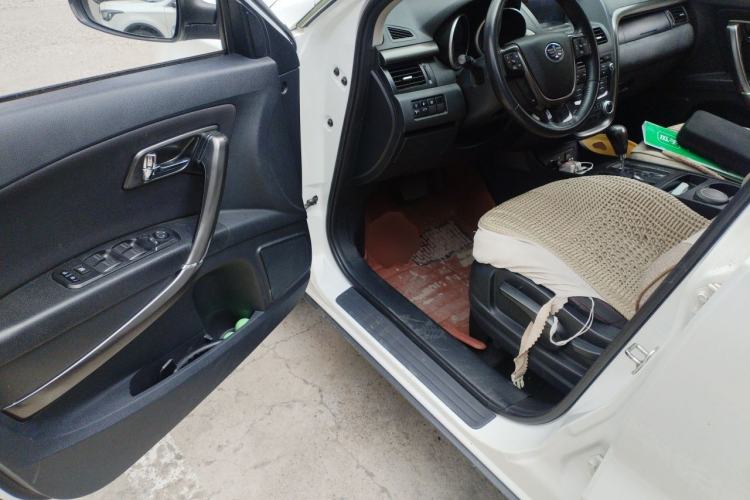 Used Bestune X80 2015 2.0L Automatic Comfort Anniversary Edition

