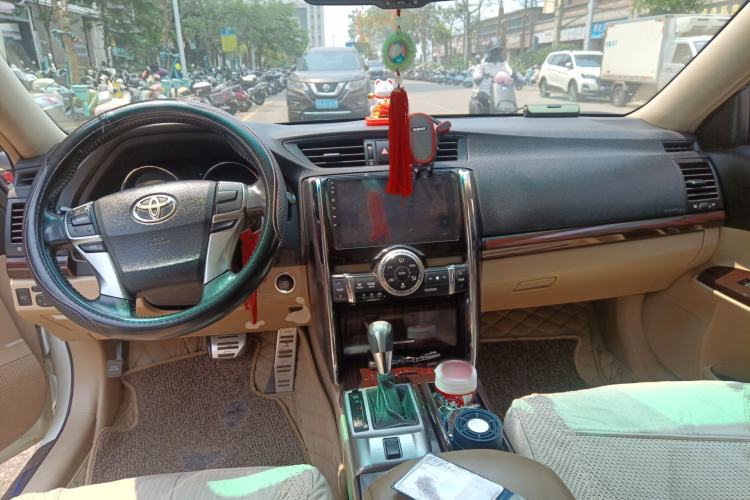 Used Toyota Reiz 2010 2.5V Fashion Elite Edition Center Console