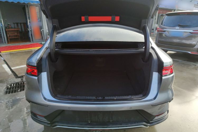 Used BYD Han 2022 DM-i 121KM Prestige Model