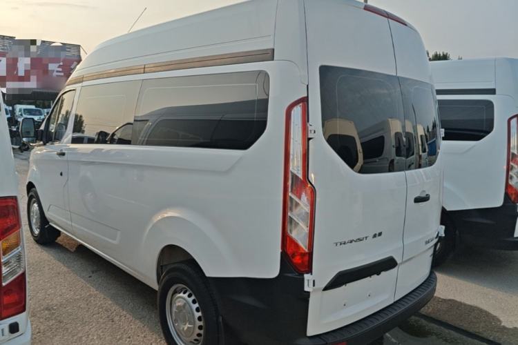 Used Ford Transit 2019 2.0T Diesel Multi-Purpose Commercial Vehicle Mid-Drive Mid-Roof 6-Seater China VI Standard