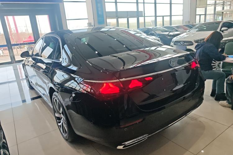 Used Mercedes-Benz E-Class 2025 E 300 L Stylish Model