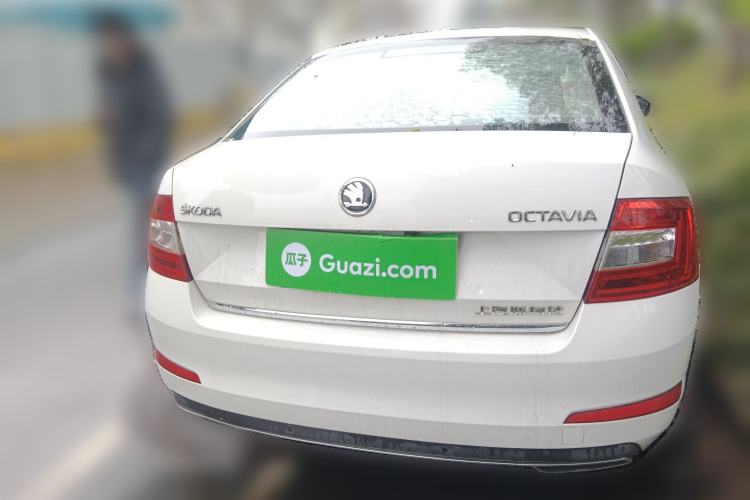 Used Skoda Octavia 2017 1.6L Automatic Smart Drive Edition
