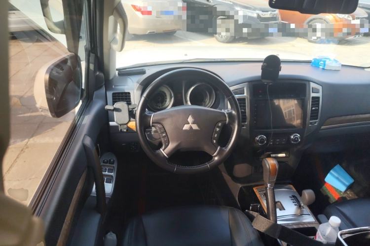 Used Mitsubishi Pajero 2019 3.0L Automatic Standard Edition
