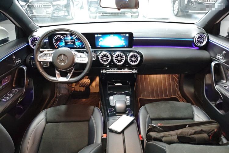 Used Mercedes-Benz A-Class 2022 Revised Version A 200 L Sport Sedan Fashionable Style