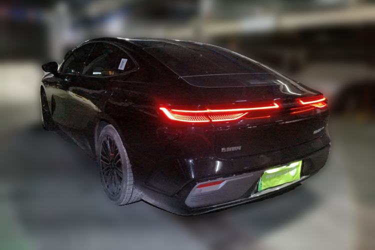 Used Geely Galaxy Galaxy 8 2025 130km EM-i Deluxe Edition
