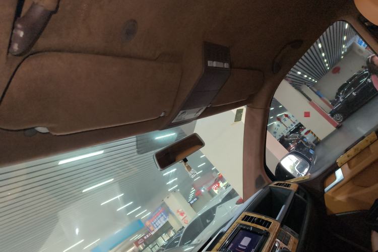 Used Volkswagen Caravelle 2018 2.0 TSI 4x4 Comfort Edition 7 Seats