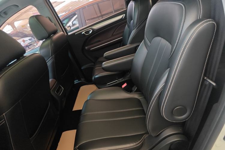Used GAC Trumpchi M6 2021 PRO 270T Automatic Luxury Edition Left Rear Seat