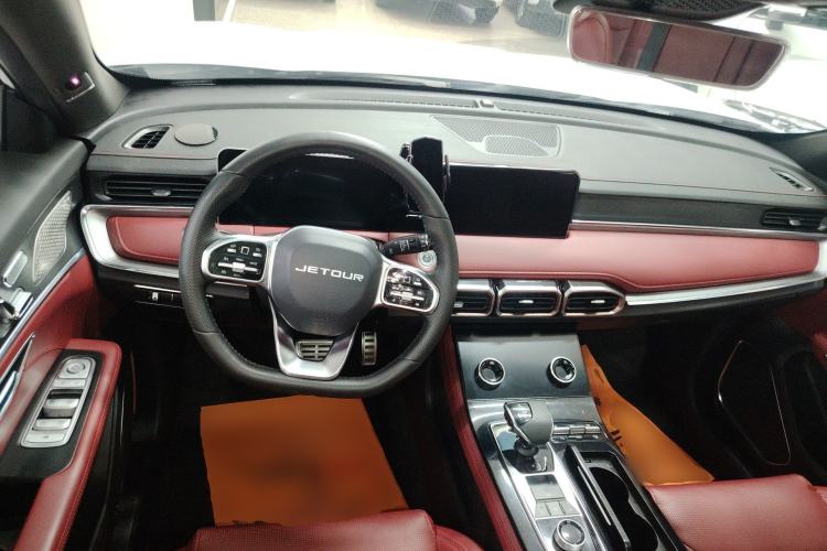 Used JETOUR X70 PLUS 2021 Zhuge 1.6T DCT Wuhou 5-Seater Center Console