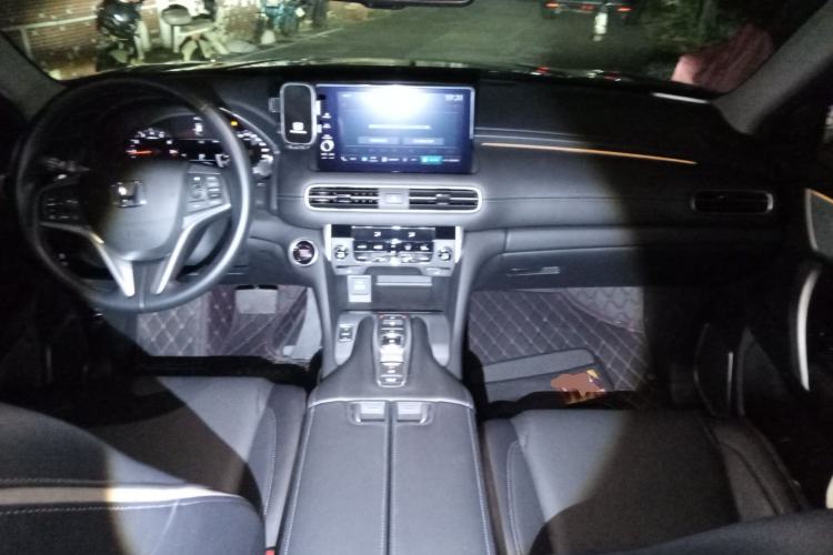 Used Honda Avancier 2023 370TURBO Two-Wheel-Drive Luxury Edition Center Console