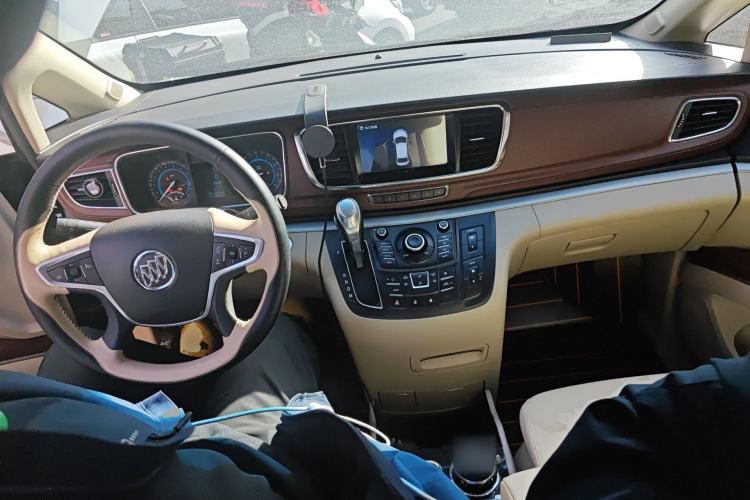 Used Buick GL8 2014 2.4L Classic Edition
