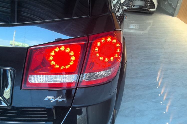 Used Dodge Journey 2013 2.4L Two-Wheel Drive Luxury Version