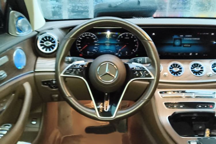 Used Mercedes-Benz E-Class 2023 Updated E 300 L Fashion Edition
