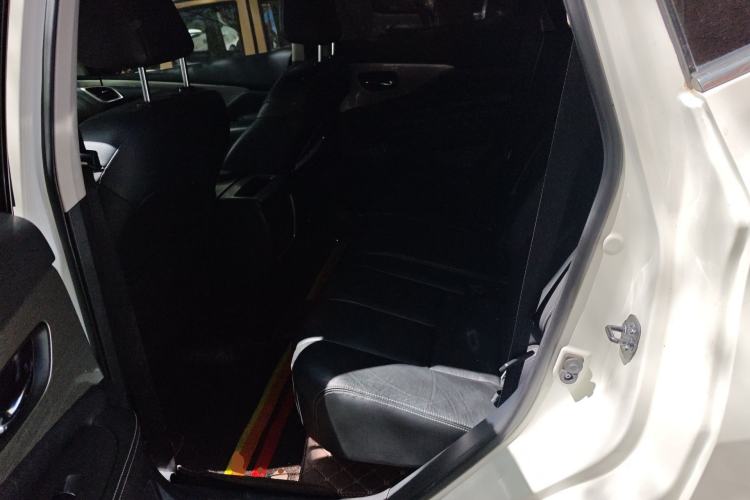 Used Nissan Murano 2015 2.5 S/C HEV XL Two-Wheel Drive Hybrid Luxury Edition Left Rear Seat