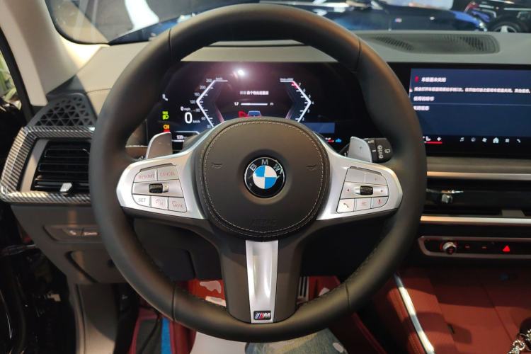 Used BMW X5 2026 Model, xDrive 30Li Prestige M Sport Night Package Steering Wheel