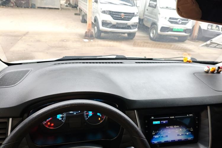 Used Jinbei Gold Hiace M Classic 2023 1.5L Travel Lion Passenger Vehicle 5/6/7 Seats
