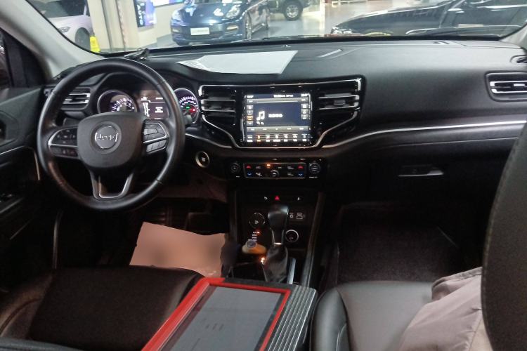 Used Jeep Grand Commander 2018 2.0T Four-Wheel Drive Premium Navigation Version China V
