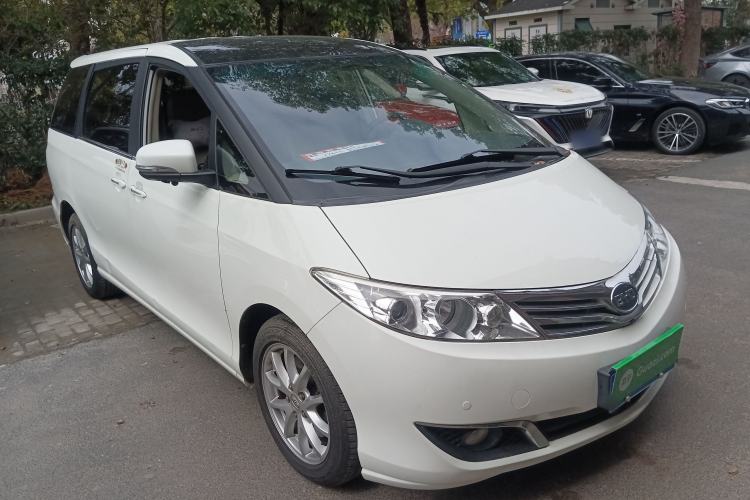Used BYD M6 2015 2.4L Automatic Prestige Edition Exterior 1