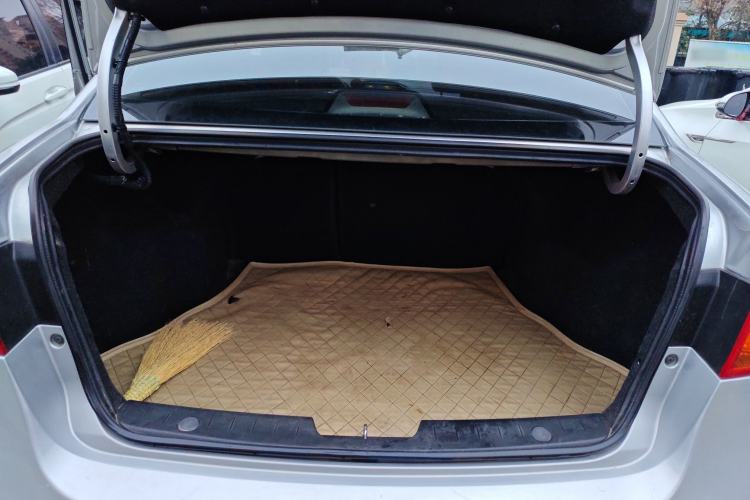 Used Roewe 350 2012 1.5L Automatic Smart Value Edition