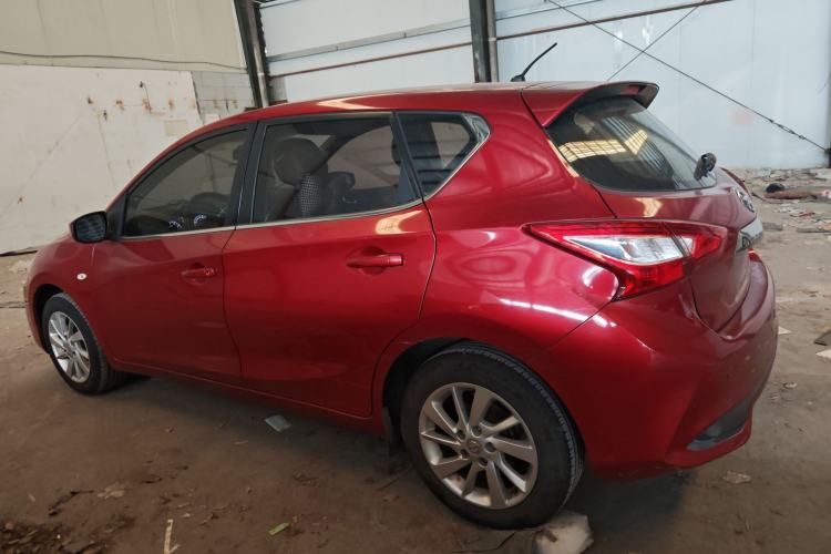 Used Nissan Tiida 2016 1.6L CVT Cool Dynamic Edition
