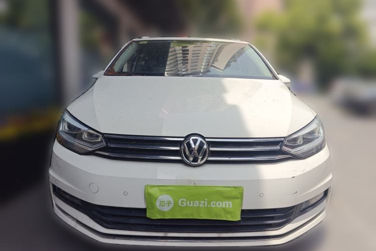 Used Volkswagen Touran 2016 Volkswagen Touran L 280TSI DSG Luxury Edition