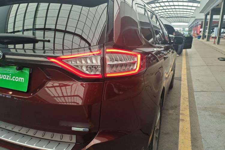 Used Ford Edge 2018 EcoBoost 245 Four-Wheel Drive Titanium 7-Seater
