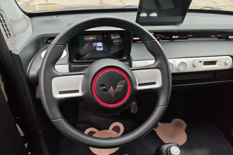 Used Wuling Hongguang MINIEV 2022 GAMEBOY 200km Gaming Edition with Lithium Iron Phosphate Interior 2