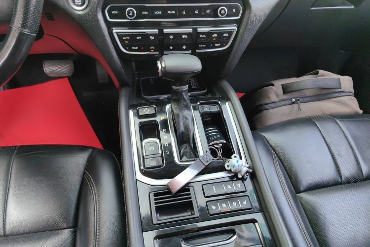 Used GAC Trumpchi GS7 2017 320T Two-Wheel-Drive Luxury Smart Connectivity Model
