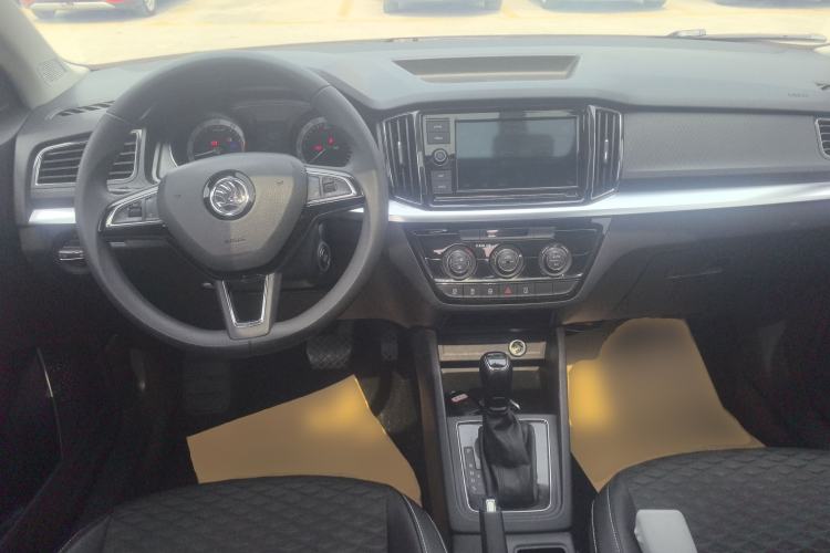 Used Skoda Kamiq 2018 1.5L Automatic Comfort Edition China V Standard Center Console