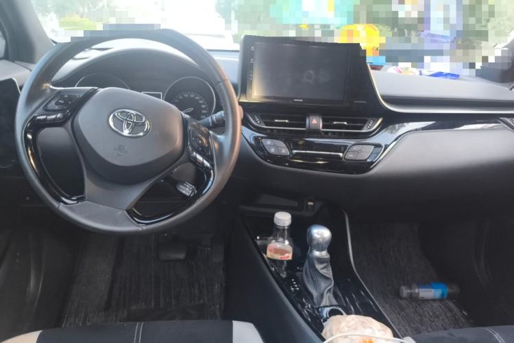 Used Toyota IZOA 2021 2.0L Yichi SPORT
