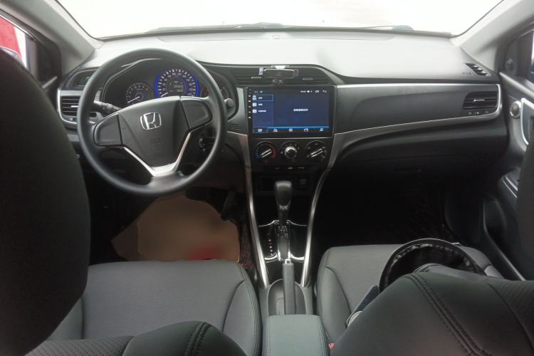 Used Honda Crider 2016 1.8L CVT Comfort Version Center Console