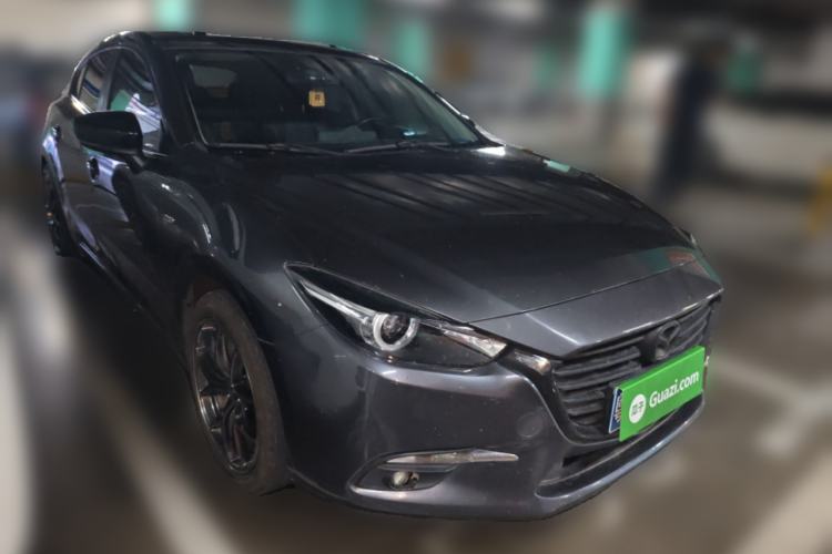 Used Mazda 3 Axela 2017 Hatchback 2.0L Automatic Sport Model China V Emission Standard
