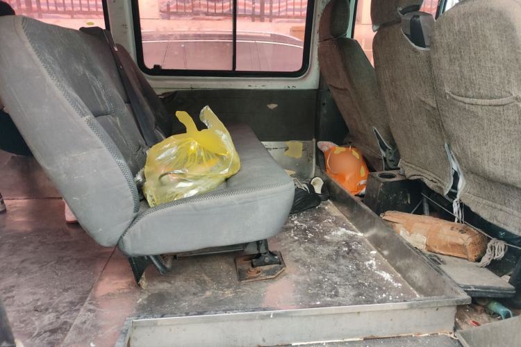 Used JMC Transit 2017 2.8T Commercial Version Short Wheelbase Mid-Roof 6/7/8-Seater JX493 Left Rear Seat