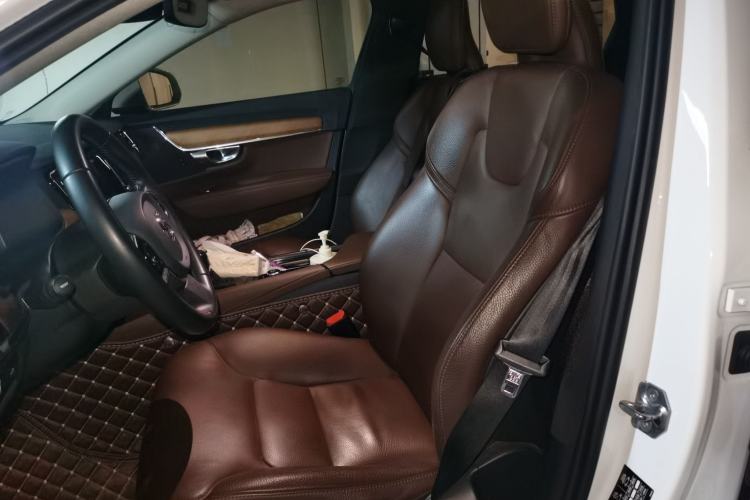 Used Volvo S90 2020 T5 Zhiyi Luxury Edition
