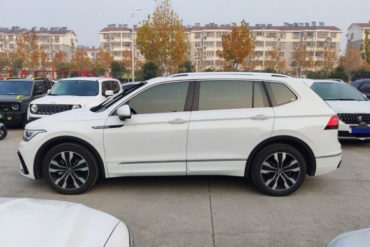 Used Volkswagen Tiguan L 2023 330TSI Automatic Two-Wheel Drive R-Line Enjoyment Edition