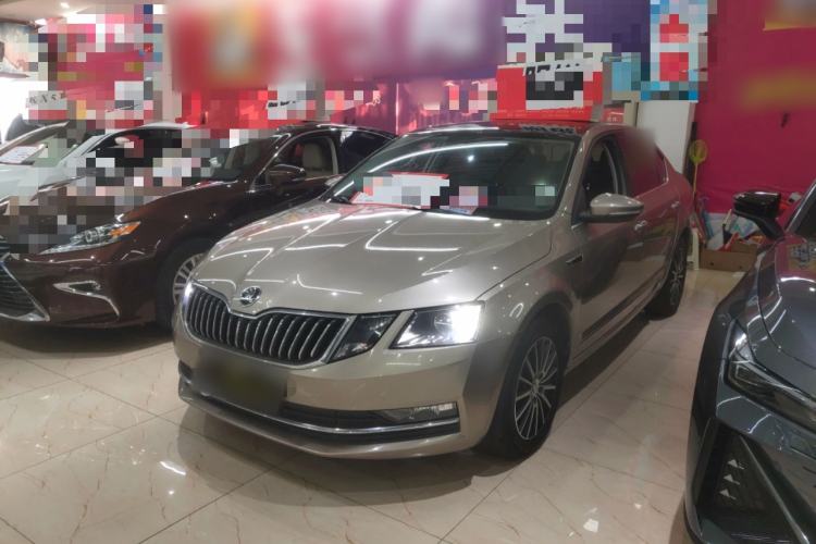Used Skoda Octavia 2019 1.5L Automatic Smart Drive Luxury Edition China VI Standard