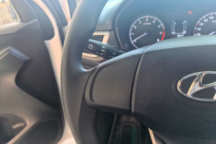 Used Hyundai Verna (older generation) 2020 1.4L Manual GL Refreshed Edition