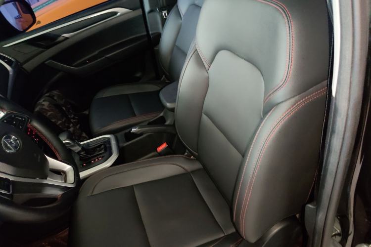 Used SAIC MAXUS T60 2017 2.0T Gasoline Automatic Two-Wheel Drive High-Ride Elite Standard Cabin