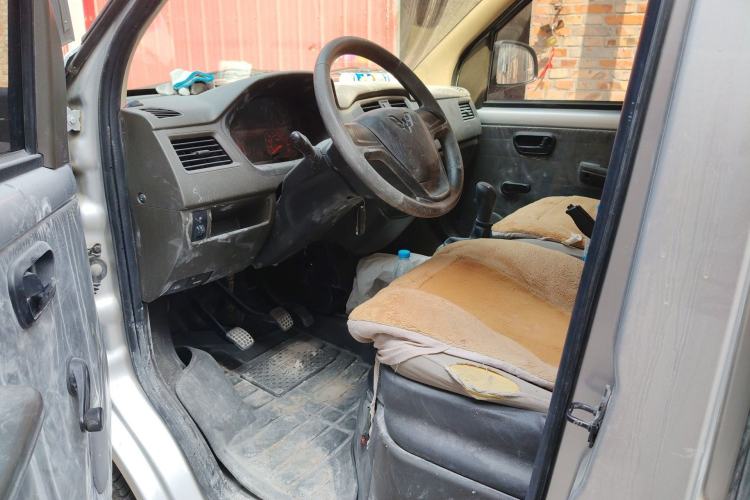 Used Wuling Rongguang S 2023 1.5L Base Version 5/7 Seats Driver Seat