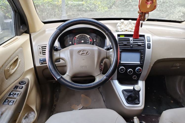 Used Hyundai Tucson 2009 2.0L Manual Two-Wheel Drive Fashion Edition