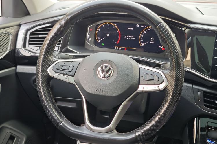Used Volkswagen Tayron X 2020 330TSI Two-Wheel Drive Luxury Smart Connectivity Version Steering Wheel