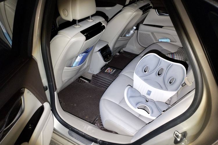 Used Cadillac XTS 2013 28T Luxury Model