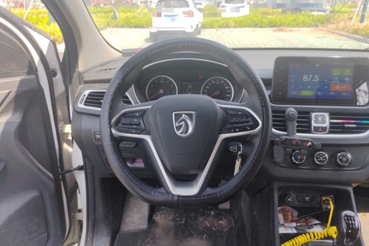 Used Baojun 730 2019 1.5T Manual Fashion Model 7-seater China VI
