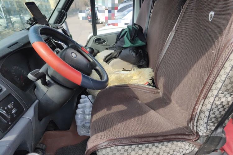 Used Ford Transit Custom 2016 2.4T Long Wheelbase 10-Seater Mid-Roof Standard Version Left Front Seat